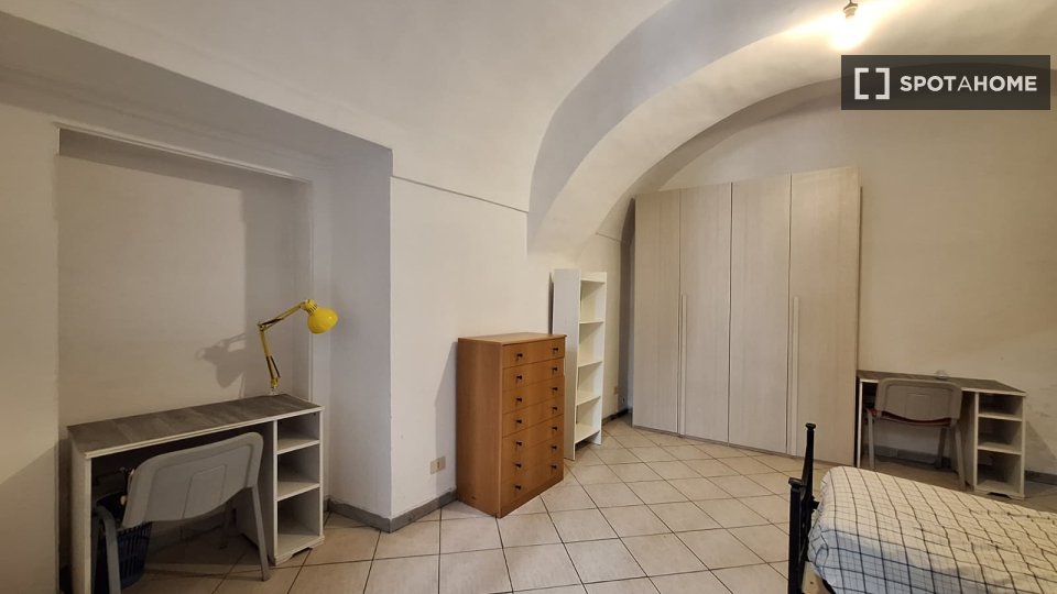 Double room Naples, 5 beds — photo 2