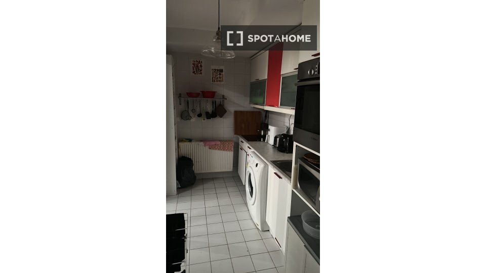 Double room Madrid, 4 beds, 30m² — photo 6