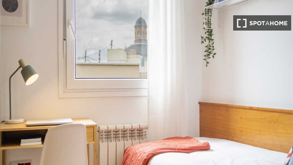 Double room Madrid, 12 beds — photo 95