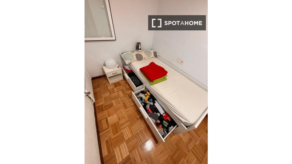 Double room Pamplona, 1 bed — photo 7