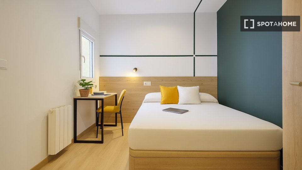 Double room Madrid, 9 beds — photo 28