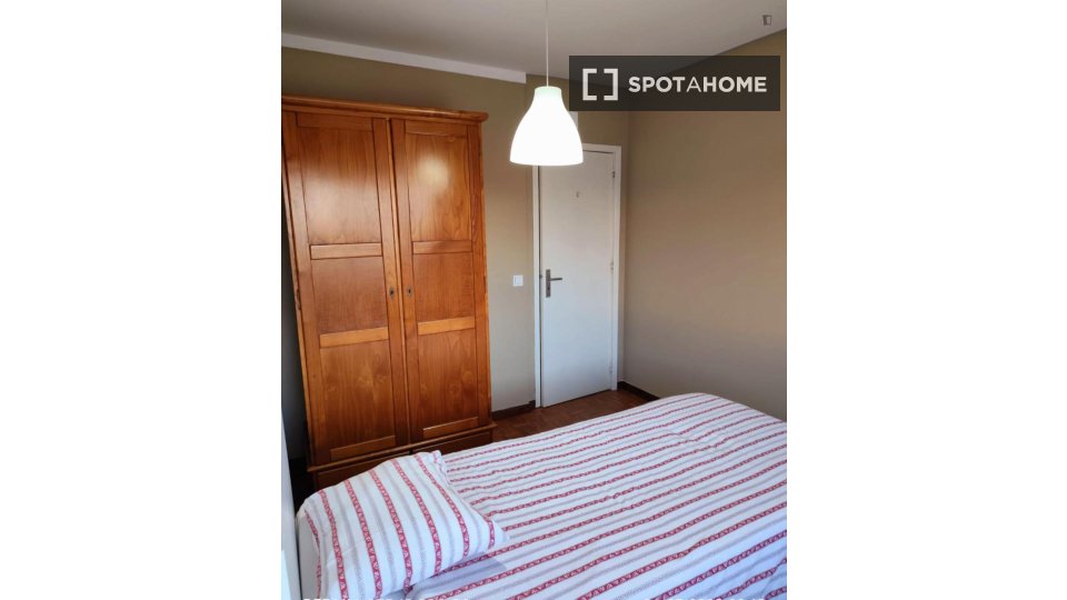 Double room Porto, 5 beds, 100m² — photo 10