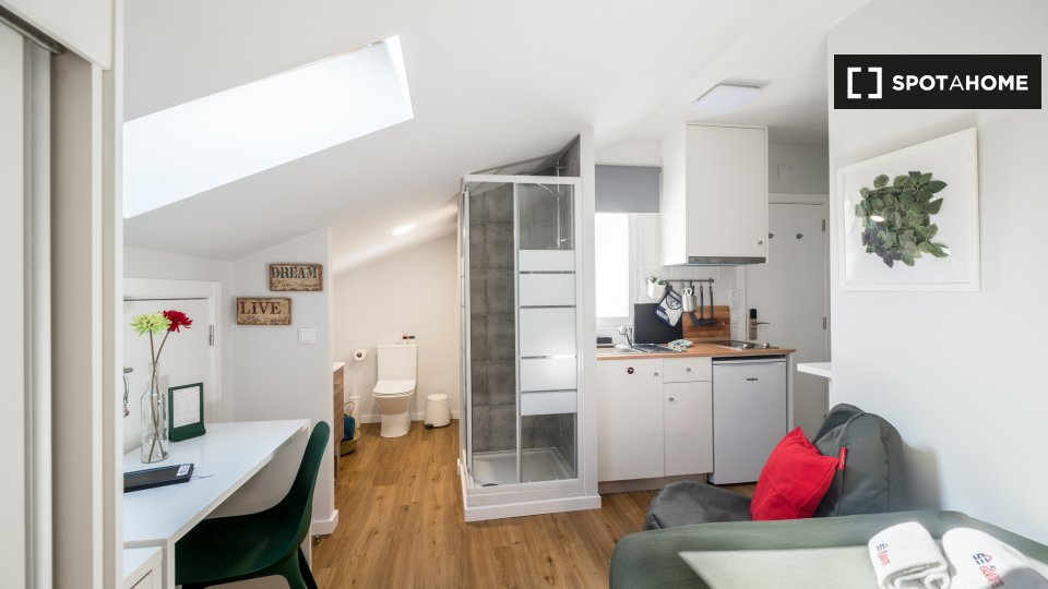Apartment mono Lisbon, 18m² — photo 5