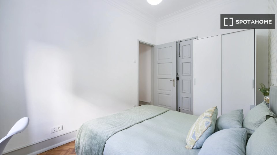 Double room Lisbon, 7 beds — photo 4