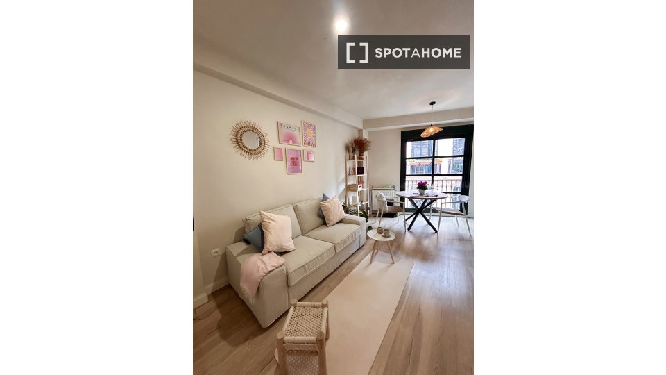 Apartment Madrid, 1 bed, 50m² — photo 14