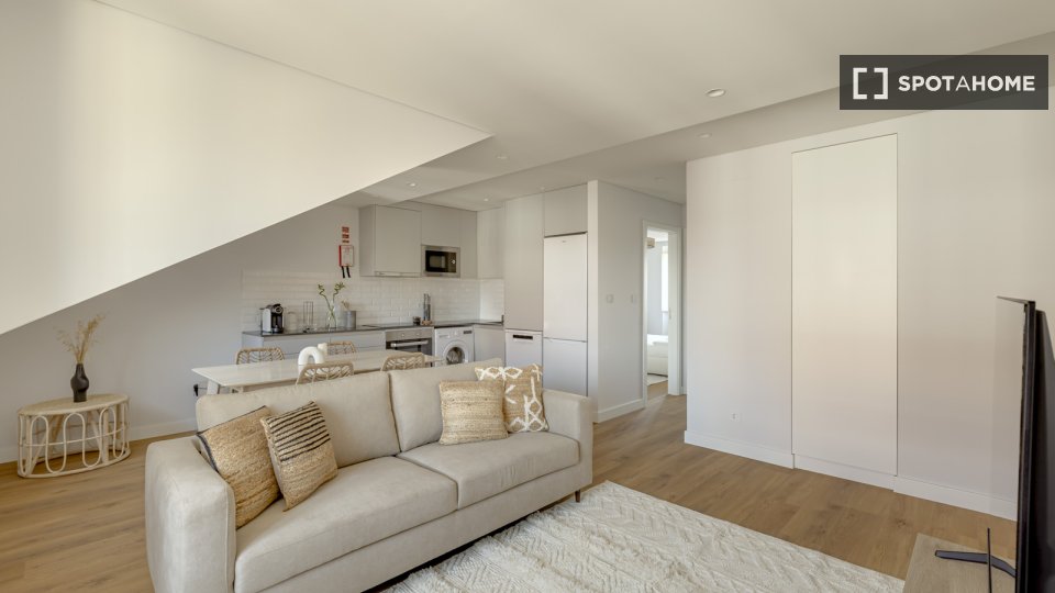 Apartment Lisbon, 2 beds — photo 9