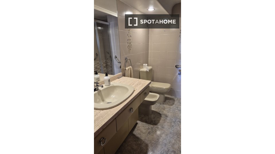 Camera doppia Valencia, 2 camere, 120m² — foto 4