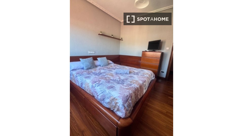 Apartment Bilbao, 2 beds, 80m² — photo 9