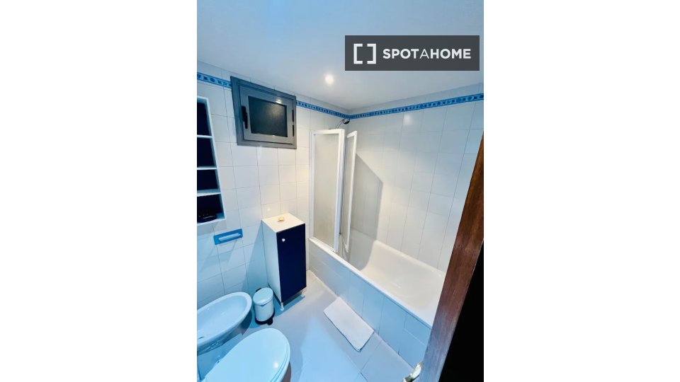 Habitación doble Madrid, 3 habitaciones — foto 9