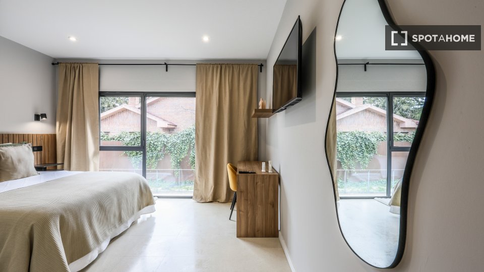Apartment Madrid, 7 beds — photo 1