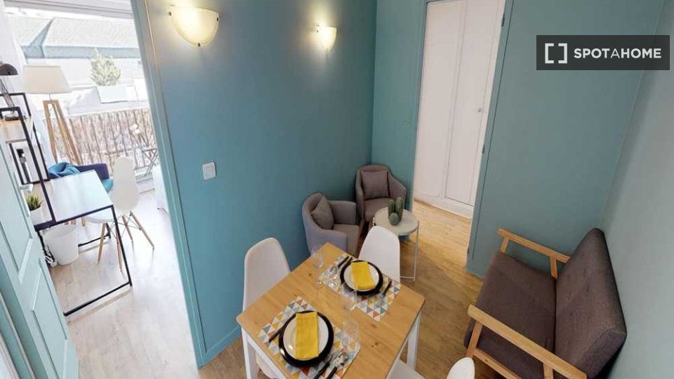 Double room Paris, 4 beds, 80m² — photo 6