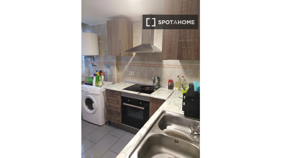 Double room Valencia, 4 beds, 120m² — photo 12