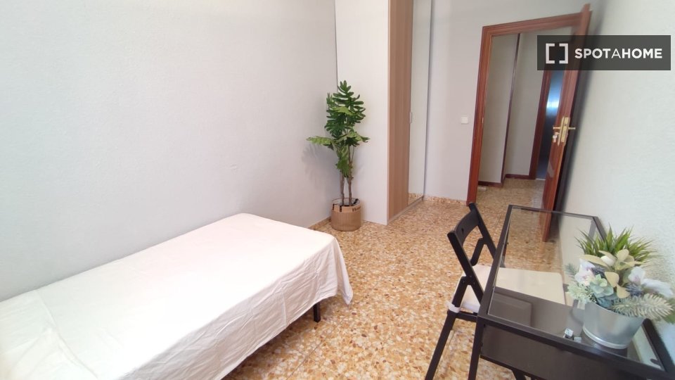 Habitación doble Madrid, 4 habitaciones — foto 2