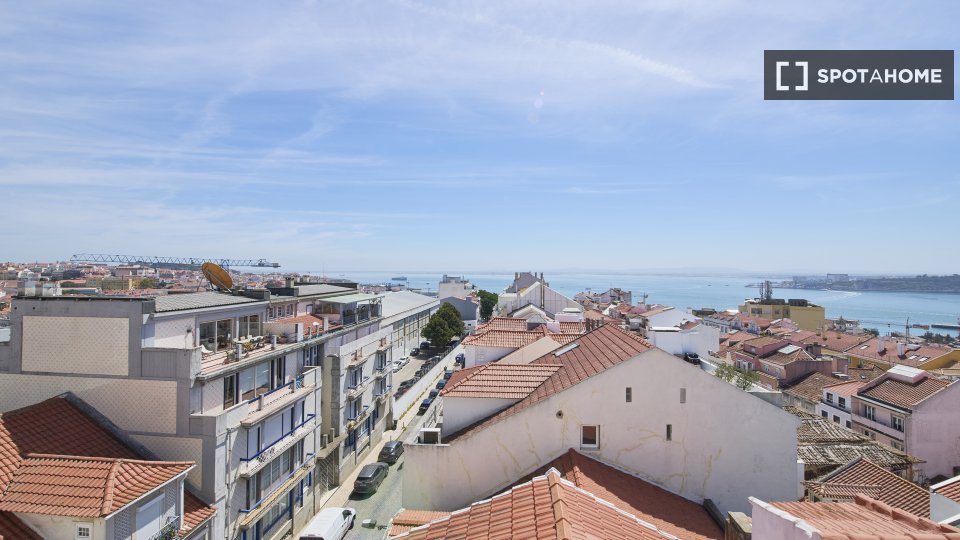 Double room Lisbon, 9 beds — photo 10