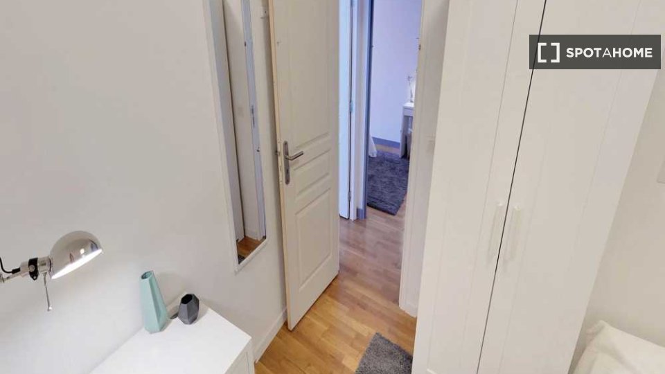 Double room Lille, 4 beds, 70m² — photo 15