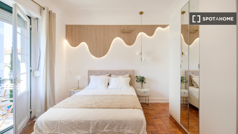 Double room Lisbon, 4 beds — photo 9
