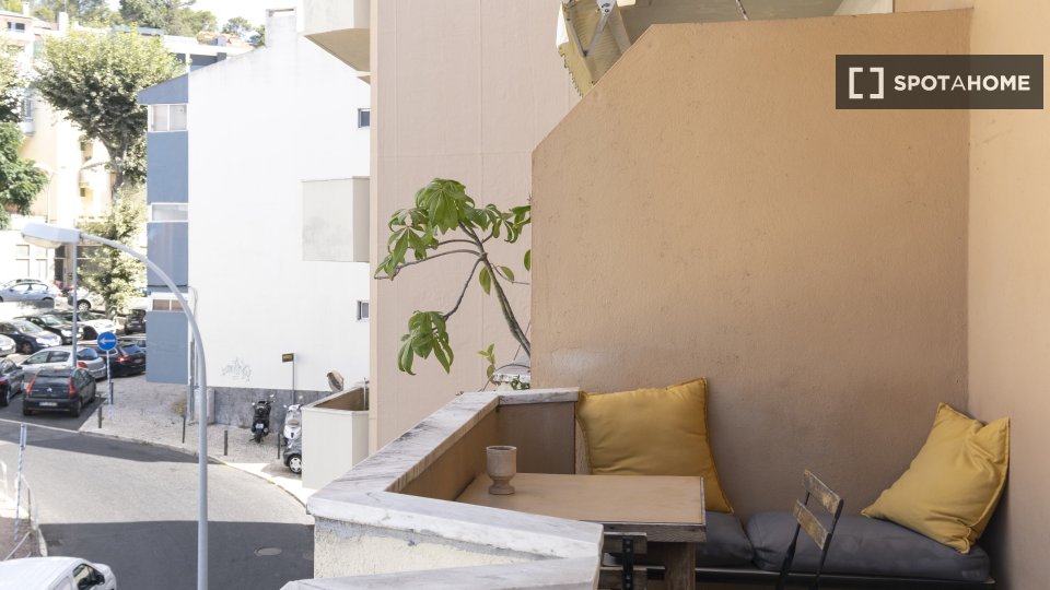 Double room Lisbon, 4 beds, 100m² — photo 38