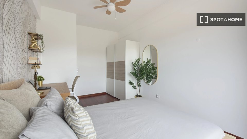Double room Lisbon, 7 beds — photo 13
