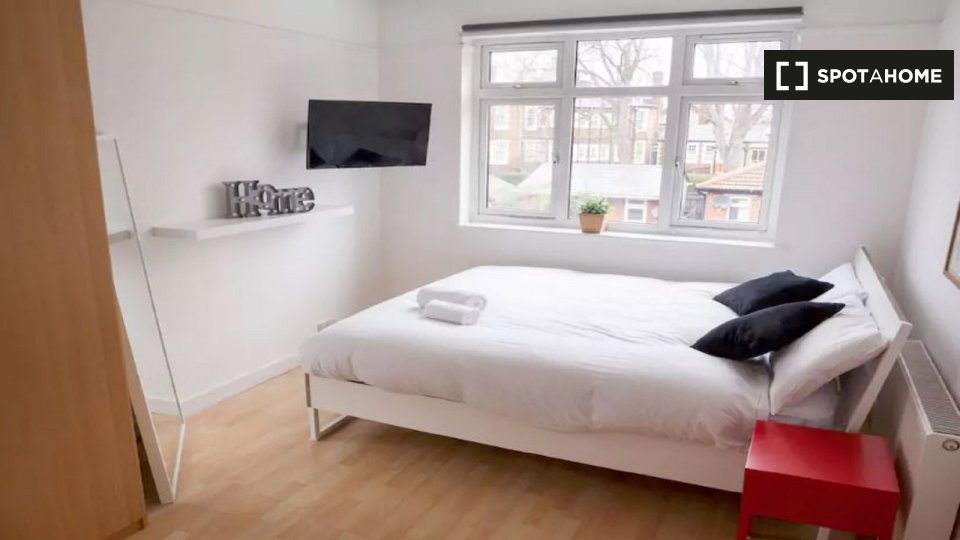 Double room London, 4 beds — photo 7