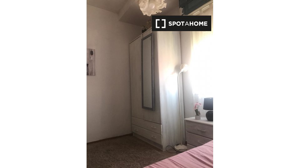 Double room Madrid, 1 bed — photo 3