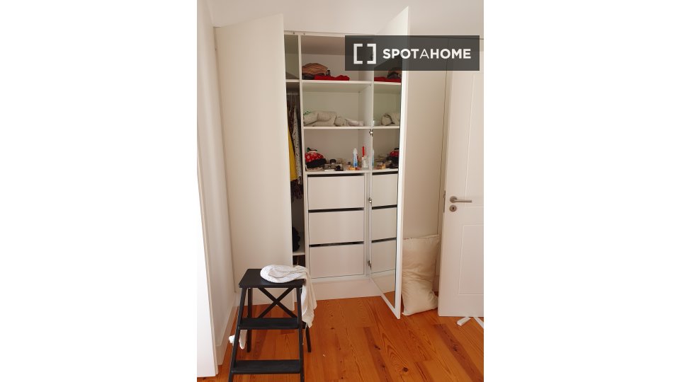 Apartment Lisbon, 1 bed, 65m² — photo 14