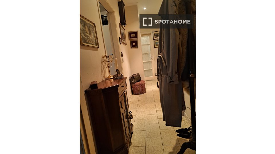 Double room Milan, 2 beds, 78m² — photo 16