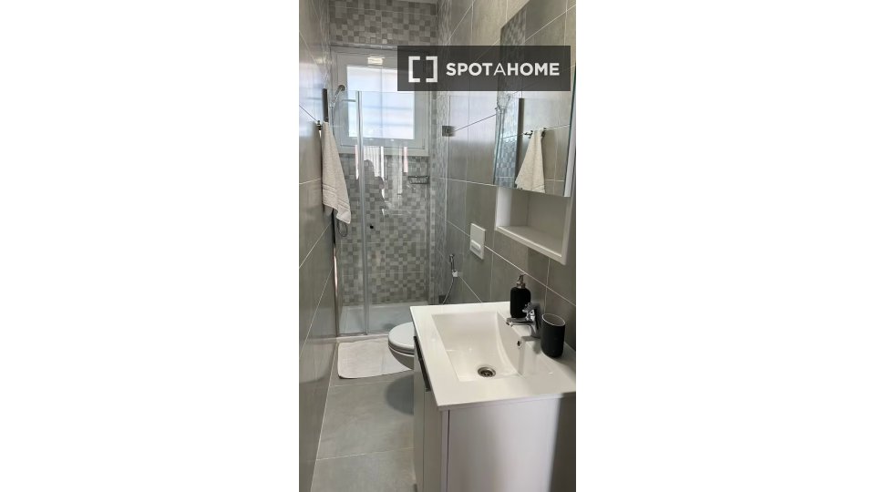 Apartment mono Lisbon, 55m² — photo 3