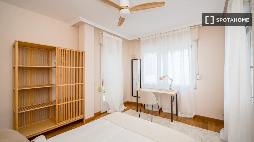 Double room Madrid, 10 beds — photo 18