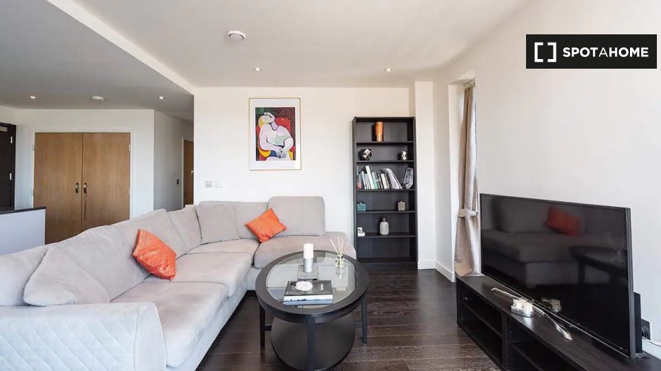 Apartment London, 2 beds — photo 14