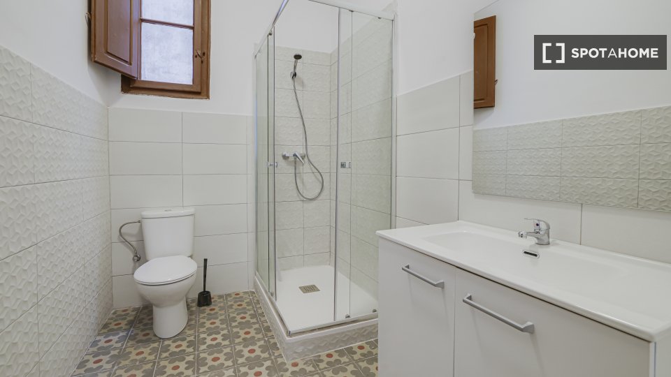 Double room Barcelona, 6 beds, 100m² — photo 5