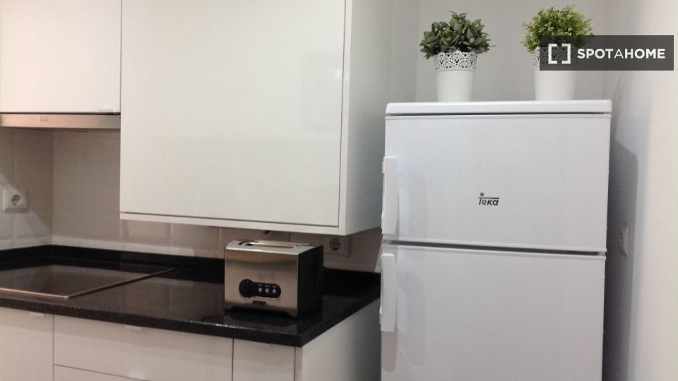Apartment Lisbon, 2 beds — photo 12