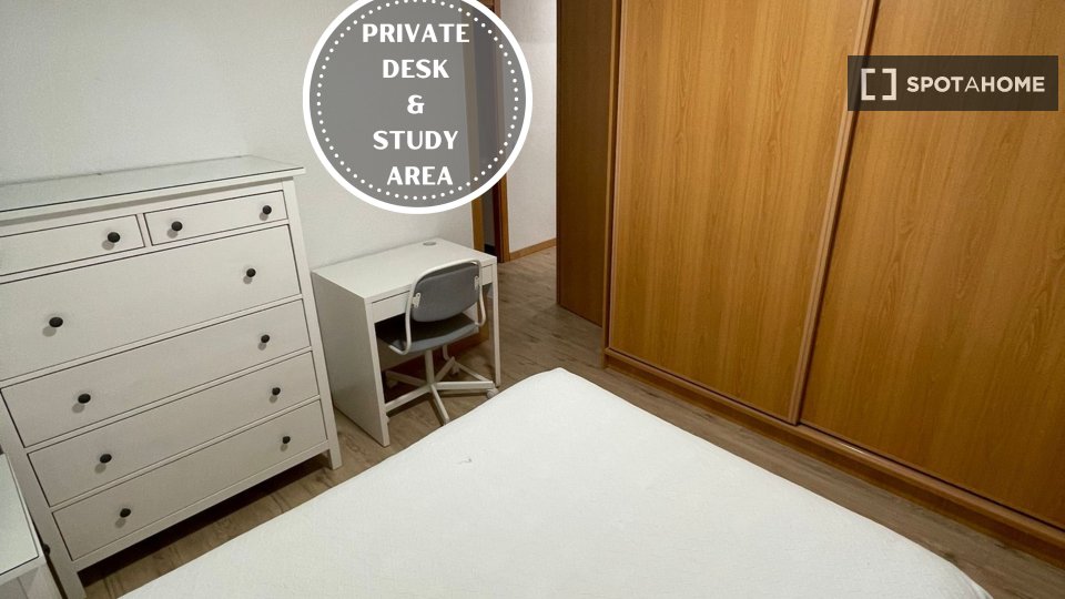 Double room Madrid, 4 beds, 90m² — photo 24
