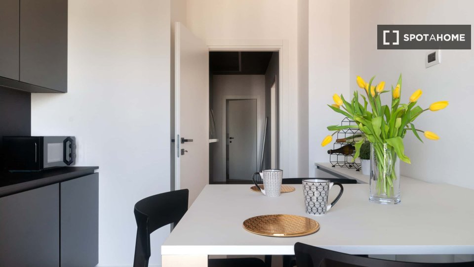 Apartment Milan, 1 bed, 92m² — photo 16