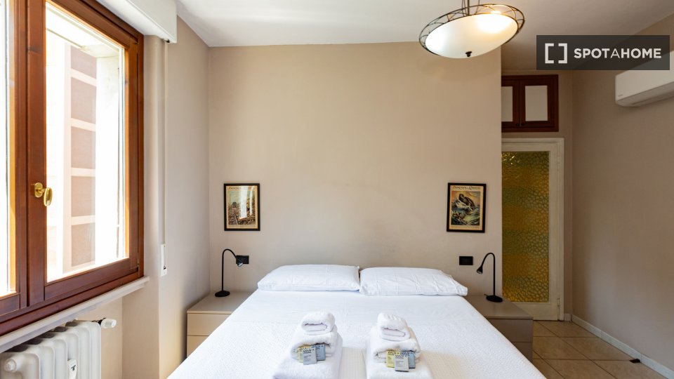 Apartment Milan, 1 bed, 60m² — photo 2