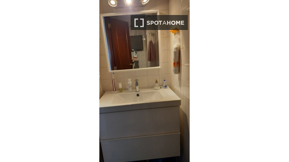 Double room Cartagena, 3 beds, 95m² — photo 5
