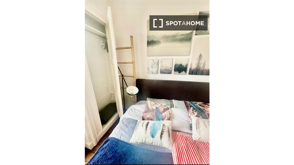 Double room Brussels, 5 beds, 180m² — photo 6