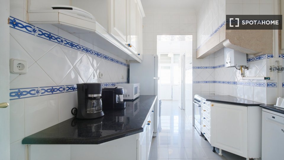 Double room Lisbon, 7 beds — photo 4