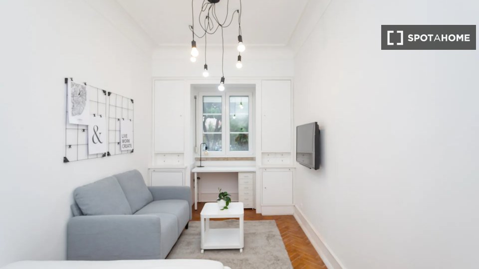 Double room Lisbon, 6 beds — photo 13