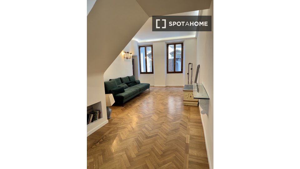 Double room Florence, 3 beds, 130m² — photo 12