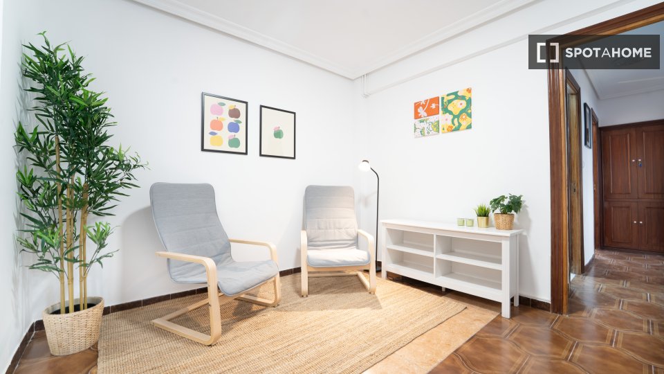 Double room Madrid, 4 beds — photo 14