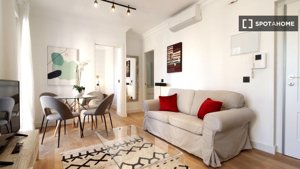 Apartment mono Madrid, 41m² — photo 1