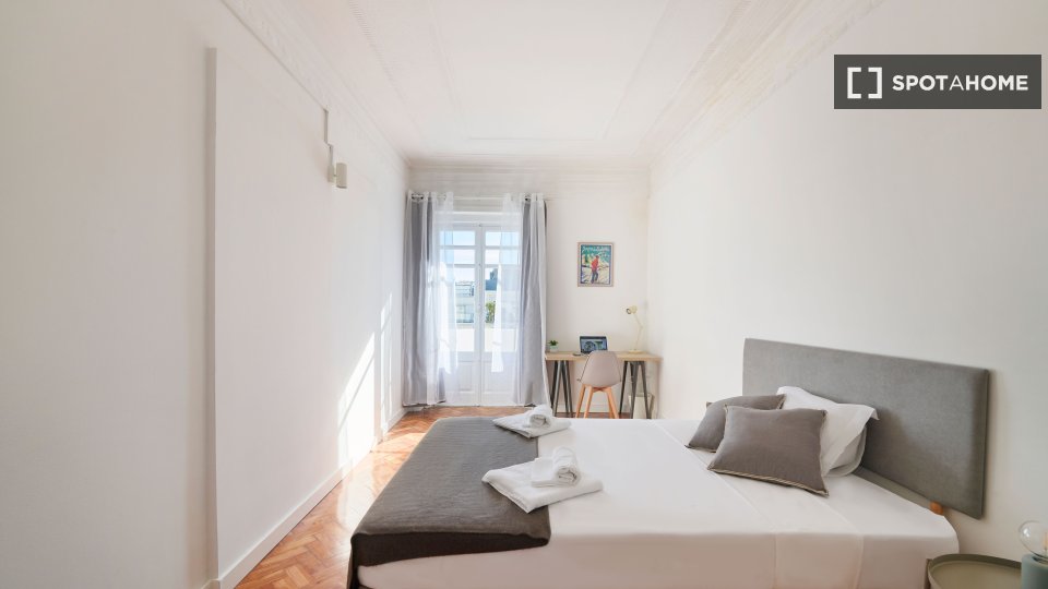 Double room Lisbon, 7 beds — photo 8