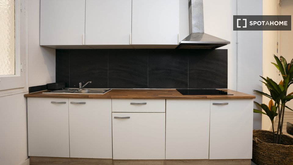 Double room Barcelona, 6 beds, 180m² — photo 2