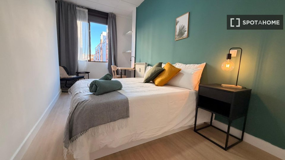 Double room Madrid, 5 beds, 90m² — photo 28