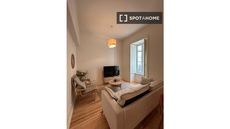 Apartment Lisbon, 2 beds, 90m² — photo 11