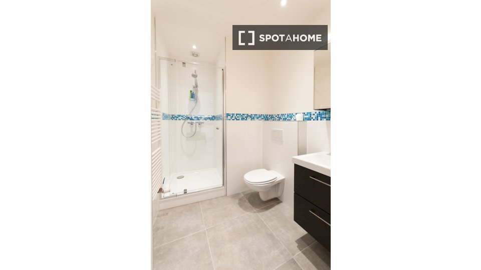 Apartment Brussels, 1 bed, 44m² — photo 2