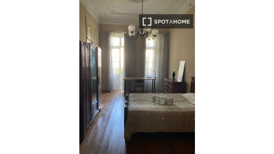 Double room Porto, 3 beds — photo 10