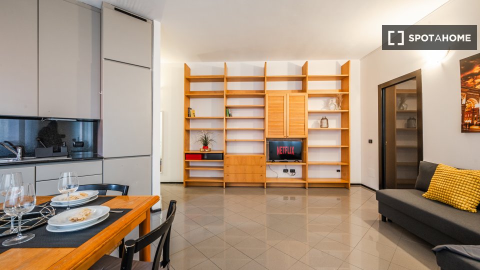Apartment Milan, 2 beds, 85m² — photo 2