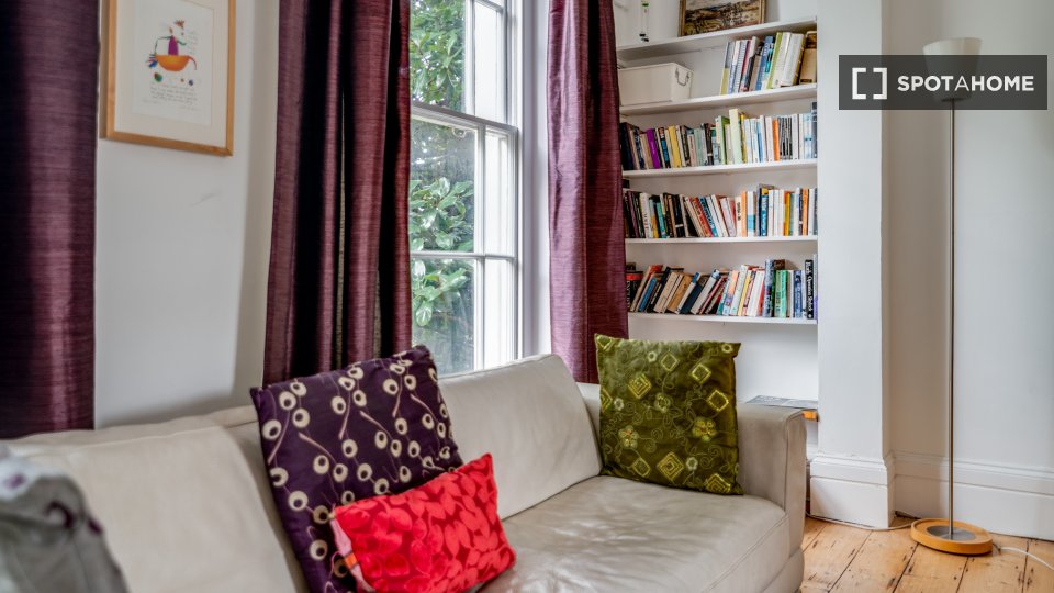Apartment London, 2 beds — photo 16