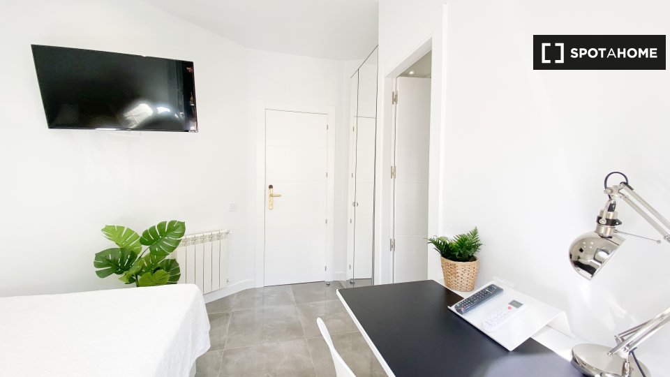 Apartment Madrid, 1 bed — photo 2